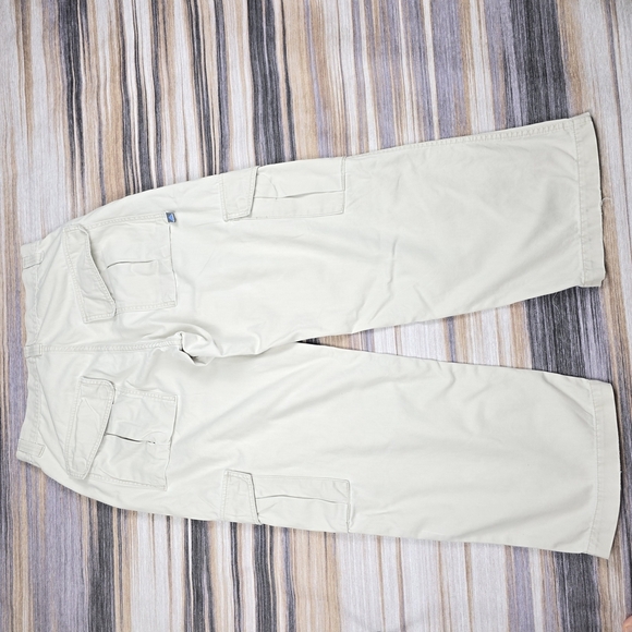 Levi's Silver Tab Cream Cargo Pants with Versatile Design Mens 34 X 30 - Picture 10 of 12